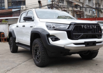 Toyota-Hilux-GR-Sport-2024-Brand-New1